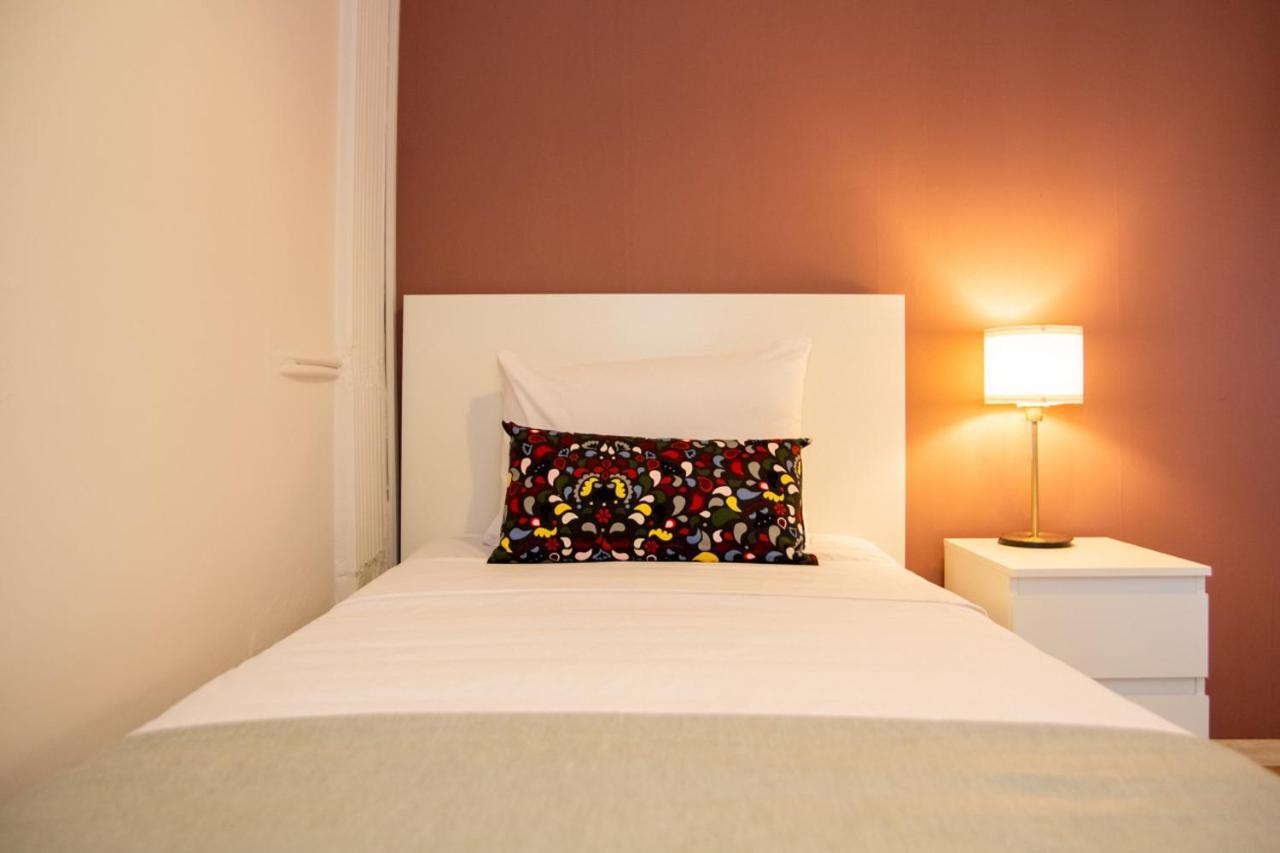 Flat With Sea View Near Karsiyaka Coast Apartment อิซมีร์ ภายนอก รูปภาพ